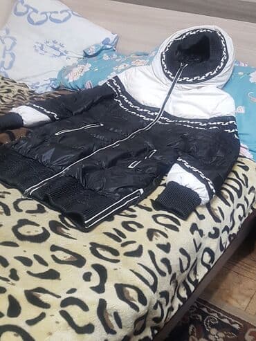 Пуховик, По колено, С капюшоном, 4XL at lalafo.kg Пуховик, По колено, С капюшоном, 4XL