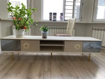 Тумба и подставка для телевизора, Б/у, Напольная, Самовывоз, цвет - Белый at lalafo.kg Тумба и подставка для телевизора, Б/у, Напольная, Самовывоз, цвет - Белый