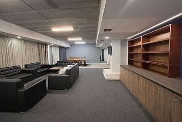 Сдаётся зал, офисное помещение подойдёт для всего — 70 м² 📍 Бишкек at lalafo.kg Сдаётся зал, офисное помещение подойдёт для всего — 70 м² 📍 Бишкек