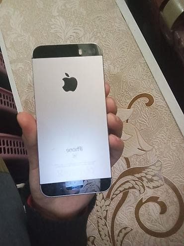 IPhone SE, Серебристый, Наушники at lalafo.kg IPhone SE, Серебристый, Наушники