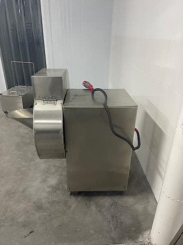 Оборудование для резки овощей и фруктов. Габаритные размеры: 960 мм at lalafo.kg Оборудование для резки овощей и фруктов. Габаритные размеры: 960 мм