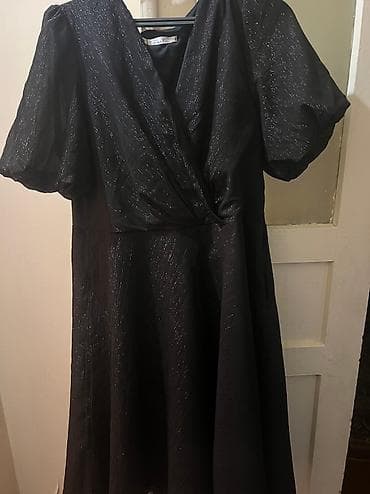 Вечернее платье, Коктейльное, Короткая модель, 5XL at lalafo.kg Вечернее платье, Коктейльное, Короткая модель, 5XL