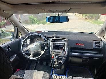 Honda Stream: 2003 г., 2 л, Механика, Бензин, Минивэн at lalafo.kg Honda Stream: 2003 г., 2 л, Механика, Бензин, Минивэн