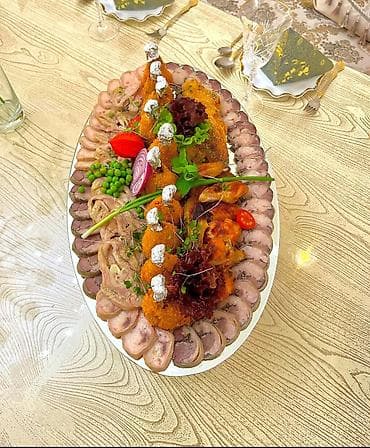 Выездные банкеты | Оформители, Повара | Шоколодный фонтан, Фуршетный стол at lalafo.kg Выездные банкеты | Оформители, Повара | Шоколодный фонтан, Фуршетный стол