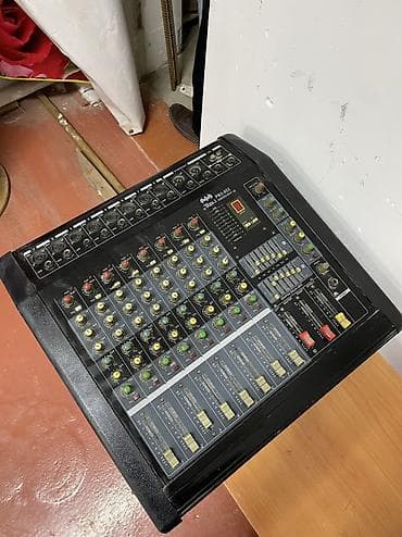 Б/у, Концертный, Есть усилитель, Каналов: 8, Разъем: Jack, Есть эквалайзер at lalafo.kg Б/у, Концертный, Есть усилитель, Каналов: 8, Разъем: Jack, Есть эквалайзер