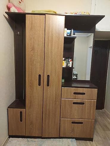 Шкаф-прихожая, С зеркалом, ЛДСП at lalafo.kg Шкаф-прихожая, С зеркалом, ЛДСП