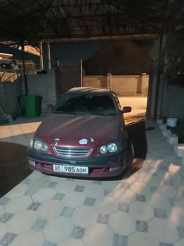 Toyota Avensis: 1998 г., 1.8 л, Ручные, Бензин, Седан at lalafo.kg Toyota Avensis: 1998 г., 1.8 л, Ручные, Бензин, Седан