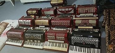 Аккордеон Weltmeister (ГДР), красный “перламутр”, в комплекте с at lalafo.kg Аккордеон Weltmeister (ГДР), красный “перламутр”, в комплекте с