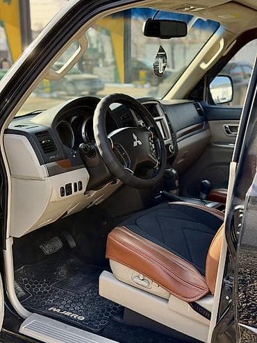 Saab: Mitsubishi Pajero: 2010 г., 3 л, Автомат, Бензин, Внедорожник at lalafo.kg — 9 Saab: Mitsubishi Pajero: 2010 г., 3 л, Автомат, Бензин, Внедорожник — 9