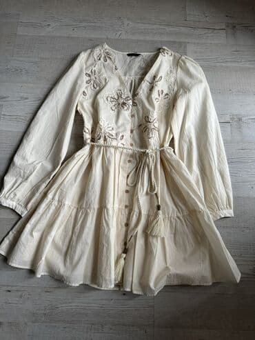 Платья Zara размер М новая at lalafo.kg Платья Zara размер М новая