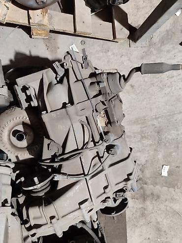 Раздаточная коробка TOYOTA Hilux SURF 1KD 3.0 DIESEL 2000 (б/у) at lalafo.kg Раздаточная коробка TOYOTA Hilux SURF 1KD 3.0 DIESEL 2000 (б/у)