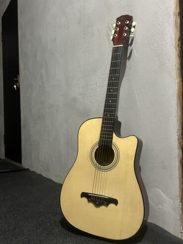 Акустическая гитара с вырезом (cutaway) формата дредноут. Продам at lalafo.kg Акустическая гитара с вырезом (cutaway) формата дредноут. Продам