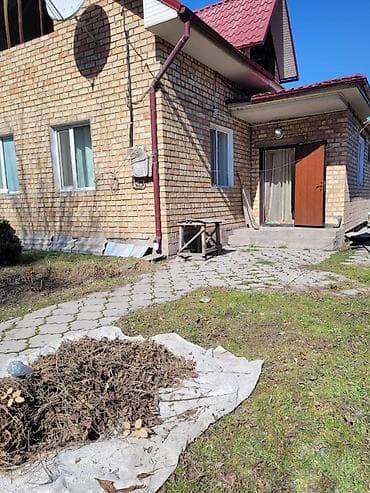 Сдается 2 ком, прихожая, ванна, туалет, место для авто. Район at lalafo.kg Сдается 2 ком, прихожая, ванна, туалет, место для авто. Район