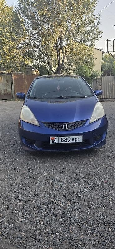 Honda Fit: 2010 г., 1.5 л, Автомат, Бензин, Хэтчбэк at lalafo.kg Honda Fit: 2010 г., 1.5 л, Автомат, Бензин, Хэтчбэк