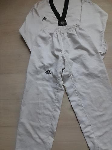 Тхэквондоги (добок) Adidas - Комплект: куртка с чёрным воротом at lalafo.kg Тхэквондоги (добок) Adidas - Комплект: куртка с чёрным воротом