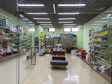 Saab: Магазин, В торговом центре, 44 м² Действующий, Частично с оборудованием, С ремонтом at lalafo.kg — 2 Saab: Магазин, В торговом центре, 44 м² Действующий, Частично с оборудованием, С ремонтом — 2