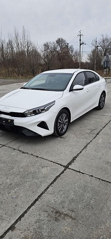 Kia K3: 2022 г., 1.6 л, Вариатор, Бензин, Седан at lalafo.kg Kia K3: 2022 г., 1.6 л, Вариатор, Бензин, Седан