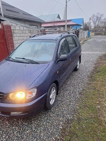 Toyota Picnic: 2001 г., 2 л, Механика, Бензин, Универсал at lalafo.kg Toyota Picnic: 2001 г., 2 л, Механика, Бензин, Универсал
