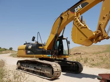 Здаётся в аренду эксковатор катерпиллер CAT 330 . Вес 30 тонн Год at lalafo.kg Здаётся в аренду эксковатор катерпиллер CAT 330 . Вес 30 тонн Год