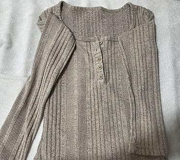 Лонгслив, цвет - Бежевый, S at lalafo.kg Лонгслив, цвет - Бежевый, S