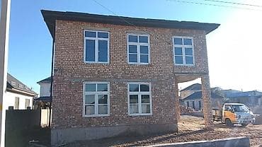 Продаётся двухэтажный кирпичный дом. Характеристики: - Материал стен at lalafo.kg — 3 Продаётся двухэтажный кирпичный дом. Характеристики: - Материал стен — 3