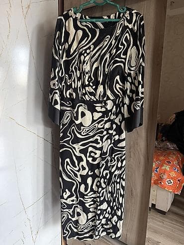 Платье ELLA Origins Studio, размер 40. - Длина миди, силуэт с запáхом at lalafo.kg Платье ELLA Origins Studio, размер 40. - Длина миди, силуэт с запáхом