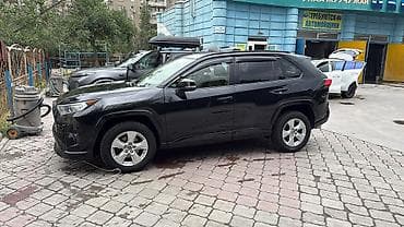 Toyota RAV4: 2019 г., 2.5 л, Автомат, Кроссовер at lalafo.kg Toyota RAV4: 2019 г., 2.5 л, Автомат, Кроссовер