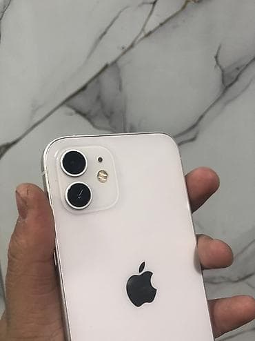 IPhone 12, Б/у, 64 ГБ, Белый, Защитное стекло, Чехол at lalafo.kg IPhone 12, Б/у, 64 ГБ, Белый, Защитное стекло, Чехол