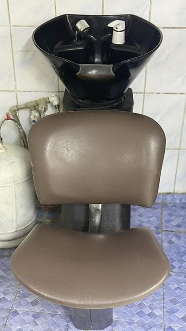 Парикмахерское оборудование: мойка для головы + кресла Комплект для at lalafo.kg Парикмахерское оборудование: мойка для головы + кресла Комплект для