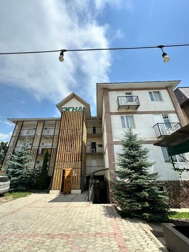 Коттедж, 1400 м², 15 комнат, Риэлтор, Косметический ремонт at lalafo.kg Коттедж, 1400 м², 15 комнат, Риэлтор, Косметический ремонт