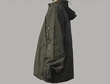 Практичная модель на молнии с капюшоном. Отлично защищает от ветра и at lalafo.kg Практичная модель на молнии с капюшоном. Отлично защищает от ветра и