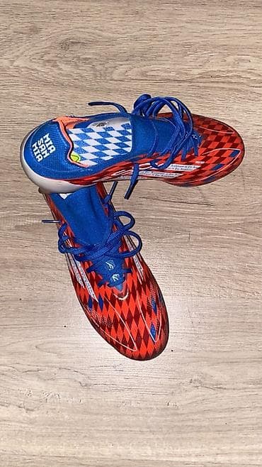 Футбольные бутсы adidas f50 Удобные, мягкие Размер: 44( маломерки) at lalafo.kg Футбольные бутсы adidas f50 Удобные, мягкие Размер: 44( маломерки)
