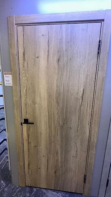 Двери для домов и квартир, Деревянная, Одностворчатая, Левосторонняя, цвет - Коричневый at lalafo.kg Двери для домов и квартир, Деревянная, Одностворчатая, Левосторонняя, цвет - Коричневый