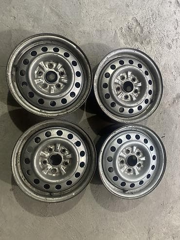 Железные Диски R 15 Комплект, отверстий - 5, Б/у at lalafo.kg Железные Диски R 15 Комплект, отверстий - 5, Б/у