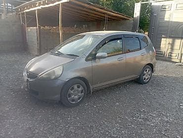 Honda Fit: 2006 г., 1.5 л, Автомат, Бензин, Хетчбек lalafo.kg да Honda Fit: 2006 г., 1.5 л, Автомат, Бензин, Хетчбек