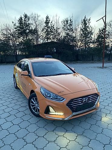 Hyundai Sonata: 2019 г., 2 л, Автомат, Газ, Седан at lalafo.kg Hyundai Sonata: 2019 г., 2 л, Автомат, Газ, Седан