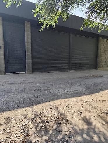 Жылма дарбазалар: Ролл ставни устанавливаются с целью защиты дома от возможного взлома lalafo.kg да — 1 Жылма дарбазалар: Ролл ставни устанавливаются с целью защиты дома от возможного взлома — 1