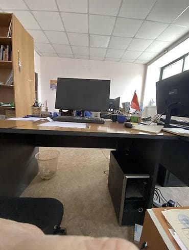 Стол офисный Шатура 2 штуки. Цена: 8000 сом. Офисные столы «Шатура» с at lalafo.kg Стол офисный Шатура 2 штуки. Цена: 8000 сом. Офисные столы «Шатура» с