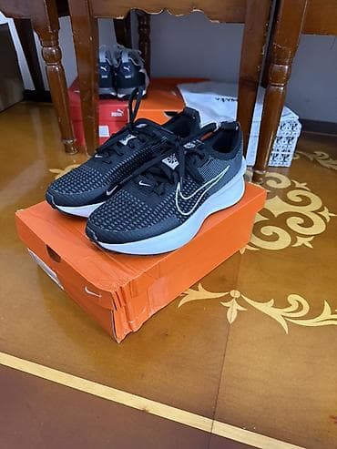 Мужские кроссовки, 41, Nike, Новый, цвет - Черный at lalafo.kg — 1 Мужские кроссовки, 41, Nike, Новый, цвет - Черный — 1