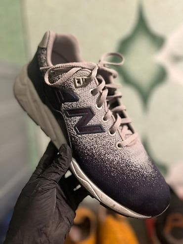 Кроссовки New Balance MRT580UV - Оригинальная модель серии 580 - at lalafo.kg Кроссовки New Balance MRT580UV - Оригинальная модель серии 580 -