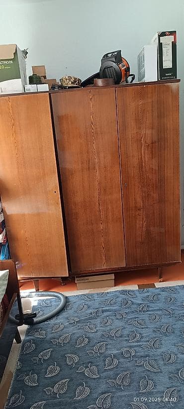 Шифоньер, шкаф для одежды, Прямой at lalafo.kg Шифоньер, шкаф для одежды, Прямой