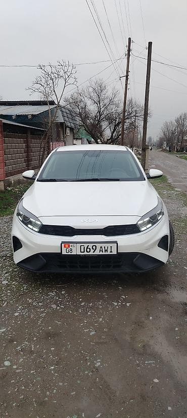 Kia Cerato: 2021 г., 1.6 л, Автомат, Бензин, Седан at lalafo.kg Kia Cerato: 2021 г., 1.6 л, Автомат, Бензин, Седан