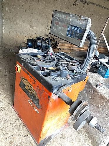 Комплект оборудования для шиномонтажа Абалы жакшы иштешине гарантия at lalafo.kg Комплект оборудования для шиномонтажа Абалы жакшы иштешине гарантия