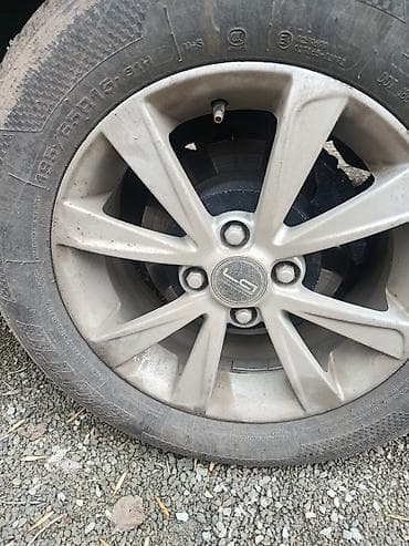 Колеса в сборе 195 / 65 / R 15, Лето, Б/у, Комплект, Легковые, Литые, отверстий - 4 at lalafo.kg Колеса в сборе 195 / 65 / R 15, Лето, Б/у, Комплект, Легковые, Литые, отверстий - 4