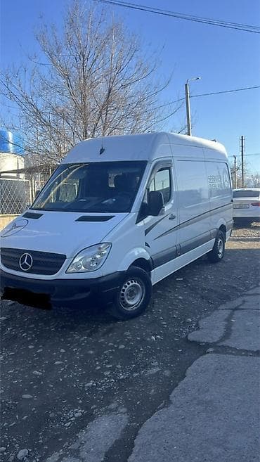 Грузовик, Mercedes-Benz, Стандарт, 4 т, Б/у at lalafo.kg Грузовик, Mercedes-Benz, Стандарт, 4 т, Б/у