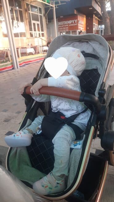 Коляска, цвет - Серебристый, Б/у at lalafo.kg Коляска, цвет - Серебристый, Б/у