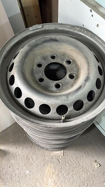 Железные Диски R 16 Комплект, отверстий - 5 at lalafo.kg Железные Диски R 16 Комплект, отверстий - 5