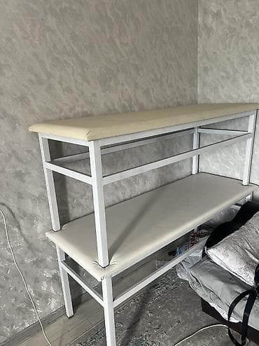 Продаю две кушетки высота 75 длина 170 ширина 70 делали под заказ at lalafo.kg Продаю две кушетки высота 75 длина 170 ширина 70 делали под заказ