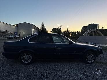 BMW 5 series: 1994 г., 2 л, Механика, Бензин, Седан at lalafo.kg BMW 5 series: 1994 г., 2 л, Механика, Бензин, Седан