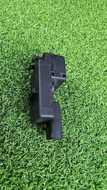 Кондиционер BMW 2005 г., Б/у, Оригинал, Германия at lalafo.kg Кондиционер BMW 2005 г., Б/у, Оригинал, Германия